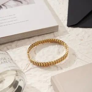 Nieuwste 18K Vergulde Roestvrij Staal Sieraden Dubbele Rij Holle Manchet Armband Voor Vrouwen Accessoires Armband B232367