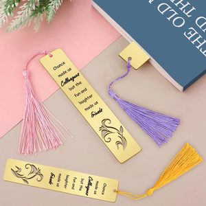 Signets en métal personnalisés mignons avec chaîne pour les amoureux des livres, les enseignants, les étudiants, les cadeaux d'anniversaire scolaire, les cadeaux de Noël - Product Image 3