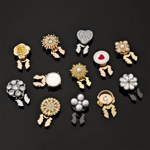 Boutons de chemise en métal de luxe avec fleurs, perles et papillons, décorés de strass et de perles, pour vêtements féminins - Product Image 5