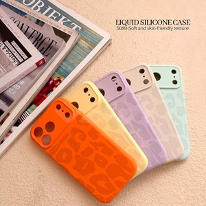 Funda Magnética para Teléfono con Diseño Exclusivo S089, de Silicona Líquida de 2.3mm con Estampado de Leopardo, para iPhone 17 16 Pro Max - Product Image 2