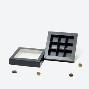Caja de Embalaje para Chocolate Cuadrada A7 de 13.5x13.5x2.7 cm con Capacidad para 9 Piezas de Chocolate - Product Image 5