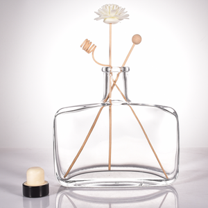 Botellas de Vidrio Cuadradas y Planas de 500 ml de Gran Capacidad para Difusor de Aromas, Diseño de Lujo para Fragancia de Ambiente - Product Image 3