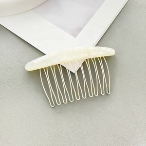 Peine para el cabello portátil, ecológico, de acetato vintage, con diseño de dientes anchos y huecos, versátil para el cuidado del cabello - Product Image 5