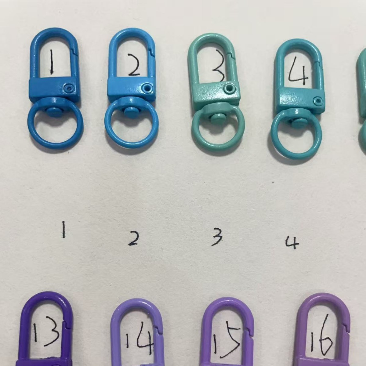Numéro bleu.1-4