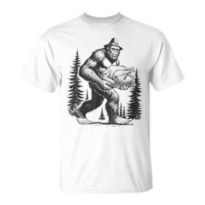 T-shirt d'automne Thanksgiving Bigfoot Sasquatch portant un dindon - Product Image 1