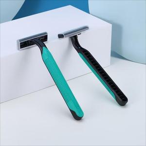 Disposable Twin <b>Blade</b> Men's <b>Razor</b> with Plastic Rubber Handle and Stainless Steel <b>Blade</b> - Product Image 3