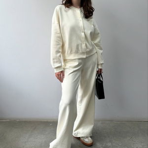 Ensemble de survêtement pour femme en gros – Pantalon de sport ample de haute qualité avec veste à fermeture éclair à manches longues – Tenue de sport respirante - Product Image 2