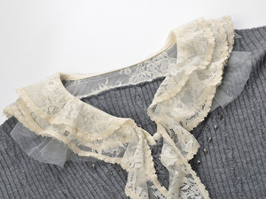 Nuovi Arrivi Primavera 2026: <span class=keywords><strong>Elegante</strong></span> Completo Donna <span class=keywords><strong>con</strong></span> Maglione Grigio a Collo in <span class=keywords><strong>Pizzo</strong></span> e Minigonna Lavorata a Maglia, Set 2 Pezzi - Product Image 3