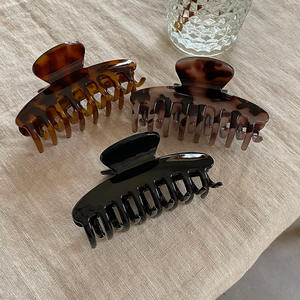 Pince à cheveux coréenne en plastique de taille moyenne, couleur turquoise classique, 9 cm, pour femme, usage quotidien - Product Image 1