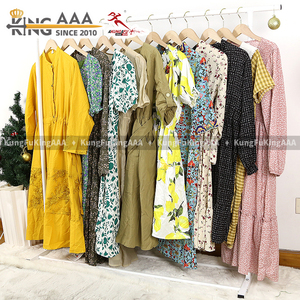 KingAAA Vente chaude Robes en soie confortables <span class=keywords><strong>d</strong></span>'<span class=keywords><strong>occasion</strong></span> pour femme, vêtements mixtes amples, vente en gros, vêtements usagés pour usage quotidien en balles - Product Image 4