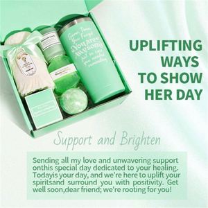 ชุดของขวัญสำหรับเทศกาลปีใหม่และคริสต์มาส ประกอบด้วยแปรงทำความสะอาดแก้วหลอดดูดน้ำสีเขียว ซีรีส์ Universal Promotional Big Cup พร้อมที่ปิดตา และชุดอาบน้ำ เหมาะสำหรับเป็นของขวัญองค์กร - Product Image 3