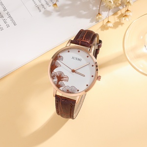 Coffret cadeau pour petite amie, ensemble vintage <span class=keywords><strong>marron</strong></span> 3 pièces comprenant une <span class=keywords><strong>montre</strong></span> à mouvement quartz étanche et un <span class=keywords><strong>bracelet</strong></span> d'amour - Product Image 4