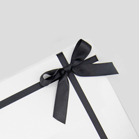 Logo personnalisé luxe blanc carton papier emballage 2 pièces couvercle amovible boîte-cadeau rigide
