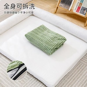 <b>Plush</b>, all-season, <b>large</b> dog sleeping mat, removable and washable pet mat, winter dog bed/mat. - Product Image 2