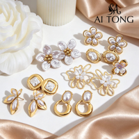 Anting-anting tusuk mutiara baroque berlapis emas 18K antialergi dan anti-korosi dari baja tahan karat, hadiah pesta pernikahan, grosir OEM