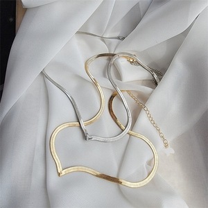 Collana con cuore placcato in oro da donna con catena a maglia a forma di serpente gioielli alla moda personalizzati per festa di anniversario di matrimonio - Product Image 6