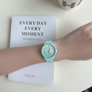 Nouvelle montre à quartz multifonctionnelle de luxe pour femmes 2025 avec diamants, design lumineux et étanche - Product Image 6