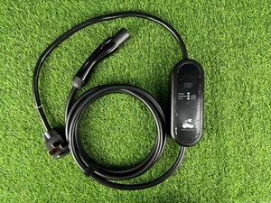 Câble de recharge portable pour véhicules électriques Tesla Type 1 de haute qualité 7 kW 32 A avec écran LCD et courant réglable - Product Image 3