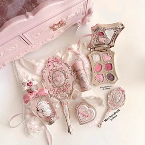 Paleta de Sombras de Ojos de Seis Colores Hua Zhixiao Bunny Garden, Bálsamo Labial, Espejo Colgante, Regalo, Mercancía Bonnie Garden - Product Image 1