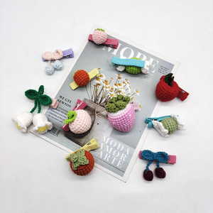 MIO lindo fruta pinzas para el cabello colorido hecho <span class=keywords><strong>a</strong></span> mano de punto niños pinzas para el cabello fresa cereza plátano forma pico de pato clips para niñas - Product Image 1