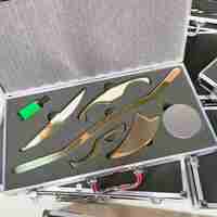 Rouleau de massage facial en acier inoxydable HZ Gua Sha, planche de grattage pour usage domestique, logo personnalisé, dispositif de massage facial blanchissant