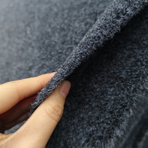 <span class=keywords><strong>Tappeto</strong></span> in Velluto <span class=keywords><strong>Nero</strong></span> Agugliato in Poliestere Grigio Antiscivolo a Rotolo per Casa e Stanza, Prodotto in Cina - Product Image 3