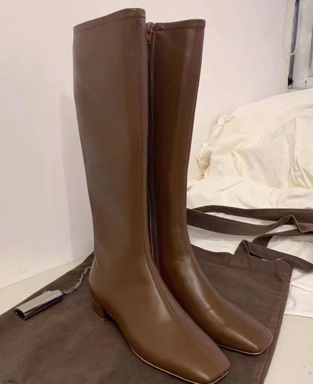 สีน้ำตาล