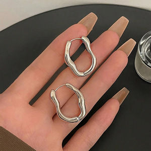 Orecchini irregolari da donna, design geometrico di ispirazione francese, eleganti orecchini alla moda per tutti i giorni e per feste, idea regalo - Product Image 2