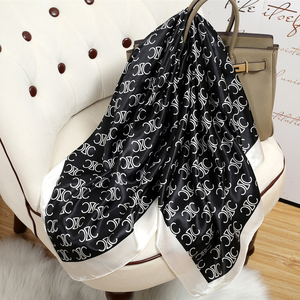 Pañuelo Largo Ligero de Poliéster Flora para Mujer - Accesorio de Moda para Uso Diario en Todas las Estaciones - Product Image 3