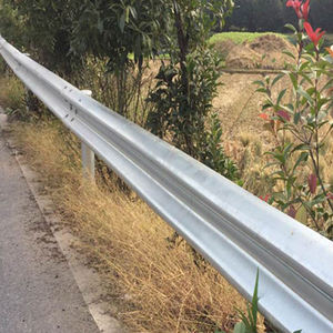 Barrière de sécurité routière en W pour autoroute, en acier Q235/Q355 galvanisé à chaud, de qualité ingénierie, réfléchissante - Product Image 3