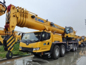 Xcmg בשימוש רשמי עגורני משאית qy180k5c <span class=keywords><strong>180</strong></span> טון יד שנייה מנוף נייד למכירה - Product Image 3