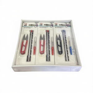 ชุดอุปกรณ์เย็บผ้า 12 ชิ้น พร้อมเข็มและด้ายเย็บผ้า - Product Image 1