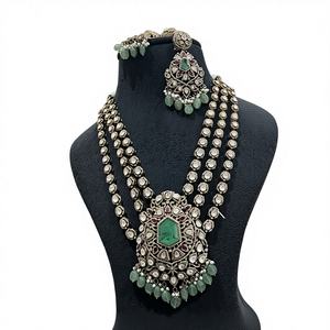Ensemble collier et boucles d'oreilles en moissanite plaqué or de qualité supérieure, pierres Kundan, cadeau de mariage classique pour femmes - Product Image 1