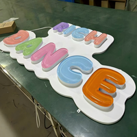 Caisson lumineux publicitaire à LED néon en acrylique gel souple cristal 3D personnalisé, adapté aux centres commerciaux, bars et enseignes publicitaires de magasins