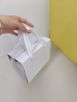 Boîte cadeau en papier rigide avec logo personnalisé imprimé, avec poignée en ruban, emballage cadeau de luxe pour les fêtes d'anniversaire, de mariage, les cadeaux pour invités
