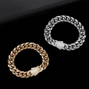 Vente en gros tendance Hip Hop glacé Fermoir Cz <span class=keywords><strong>gourmette</strong></span> Bracelet pour <span class=keywords><strong>homme</strong></span> en acier inoxydable plaqué <span class=keywords><strong>or</strong></span> 18 ct Bracelet à maillons cubains pour <span class=keywords><strong>homme</strong></span> Cadeau - Product Image 4