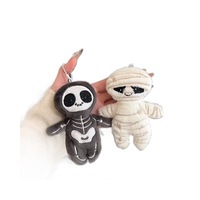 Porte-clés en peluche Z Cute Halloween : Squelette et momie, breloque de sac pour les amateurs d'horreur, décoration de sac à dos et idée cadeau