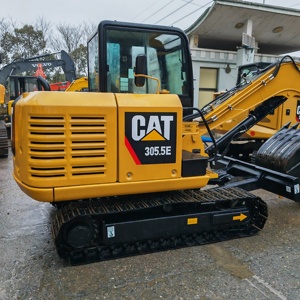 Excavadora de cadenas Caterpillar 305.5E usada de 5.5 toneladas con líneas de martillos, año 2019, en buen estado de funcionamiento, miniexcavadora con certificación CE EPA - Product Image 2