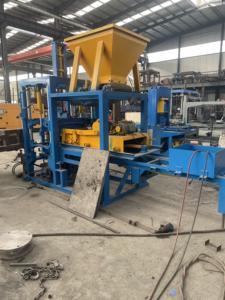 ハイドラフォーム煉瓦製造機、インターロッキング土煉瓦ブロック製造機、ケニア・ナミビアで販売中 - Product Image 4