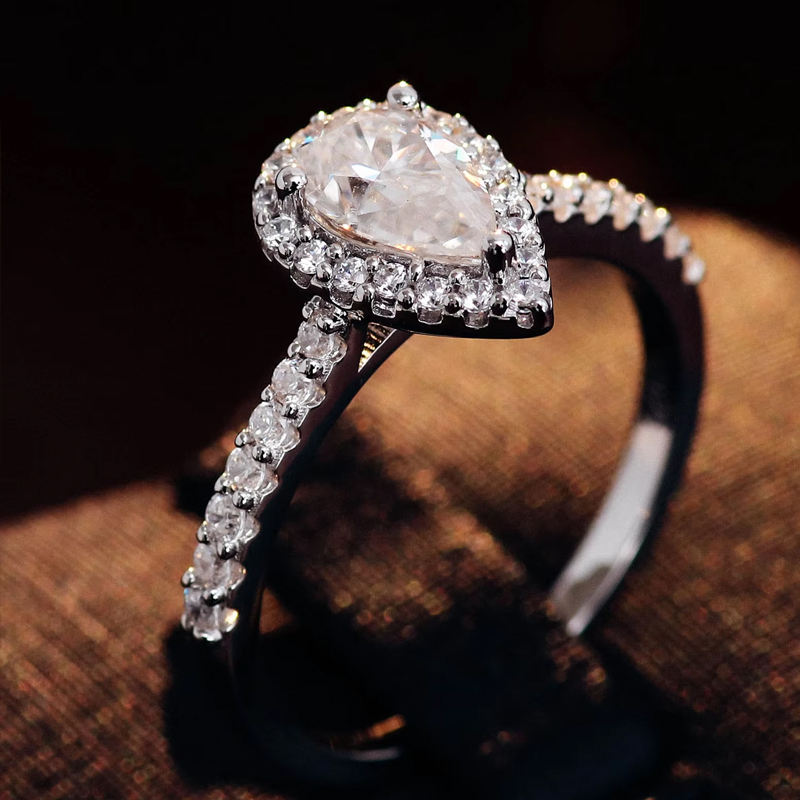 Bague moissanite en or massif 18 carats véritable