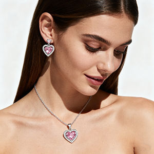 Großhandel Messing Schmuck Frauen Platini erte Mode Exquisite Romantische Rosa Herz Zirkon Sets Ohrringe Halskette Ring Hochzeit - Product Image 1