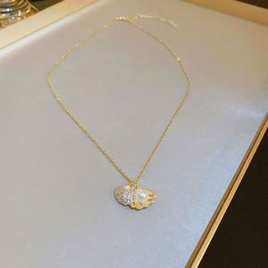 High-End Luxury Women's Gold Plated Stainless Steel Pearl Necklace Fan Shell <b>Pendant</b> Collarbone Chain Micro Insert Wedding - Product Image 3