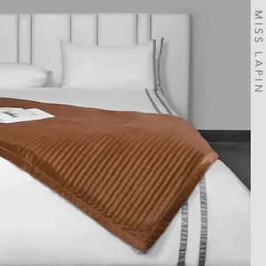 Couvre-lit matelassé au Design d'intérieur, housses de bout de lit, décoratives de luxe, pour Villa d'hôtel, literie - Product Image 1