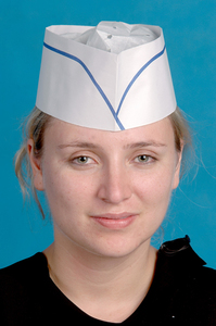 Haixin Casquettes de restaurant <span class=keywords><strong>Papier</strong></span> <span class=keywords><strong>jetable</strong></span> non tissé de haute qualité Chapeaux de cuisine pour chef de cuisine avec ligne rouge Personnalisé - Product Image 3