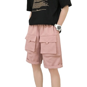 Vente en gros de pantalons courts hip-hop personnalisés pour garçons ensemble de shorts cargo roses avec cordon de serrage pour hommes - Product Image 3
