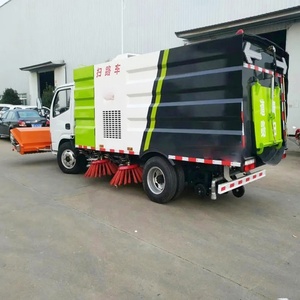 รถกวาดถนนอเนกประสงค์ตงเฟิง 4x2 4x4 พวงมาลัยขวา พร้อมอุปกรณ์ดูดฝุ่นและกวาดหิมะ - Product Image 3
