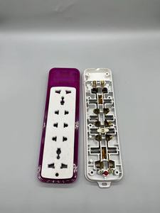 Bán buôn tùy chỉnh quốc tế phổ 12 lỗ 5 cổng đầu ra bảng điện ổ cắm - Product Image 3