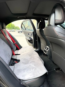 Voiture d'occasion 2026 Mercedes-<span class=keywords><strong>AMG</strong></span> <span class=keywords><strong>C</strong></span> <span class=keywords><strong>43</strong></span> <span class=keywords><strong>4MATIC</strong></span> (Importée) & Système de freinage actif + Suspension adaptative + 12 capteurs ultrasoniques - Product Image 6