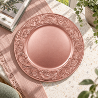 Luxuriöser 13-Zoll Kunststoff-Platzteller Roségold Pulverbeschichtet mit Geprägtem Blumenrand Untersetzer für Hochzeit Bankett Tischdekoration