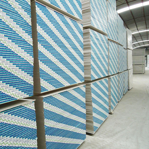 Tablero <span class=keywords><strong>de</strong></span> yeso barato para la decoración del hogar <span class=keywords><strong>y</strong></span> del hotel Azulejos <span class=keywords><strong>de</strong></span> techo <span class=keywords><strong>de</strong></span> yeso impermeable Forma cuadrada para techos suspendidos - Product Image 4